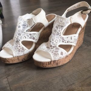 America Eagle lace wedges